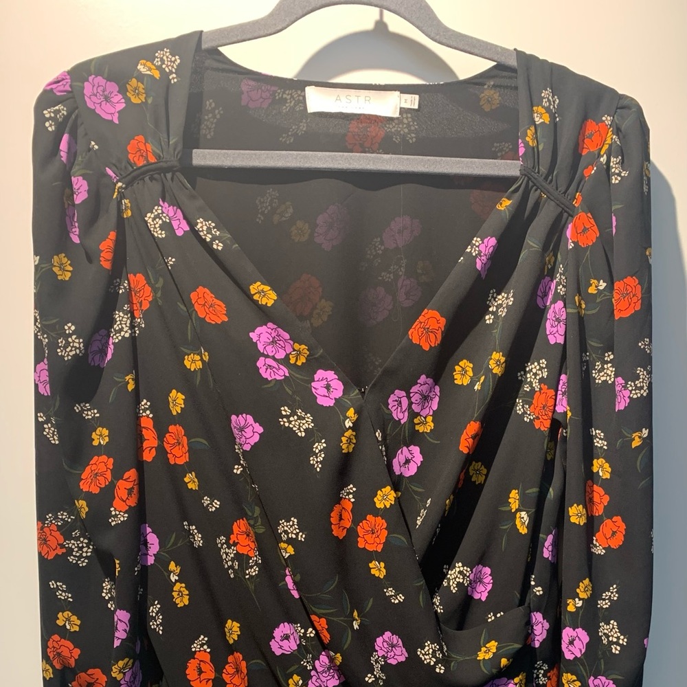 A S T R Women’s blouse